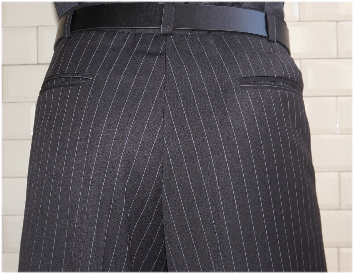 4 corazones Pantalon PH201 noir fines rayures blanches à pinces. UNIQUEMENT EN STOCK, PAS DE COMMANDE POSSIBLE EN ARGENTINE