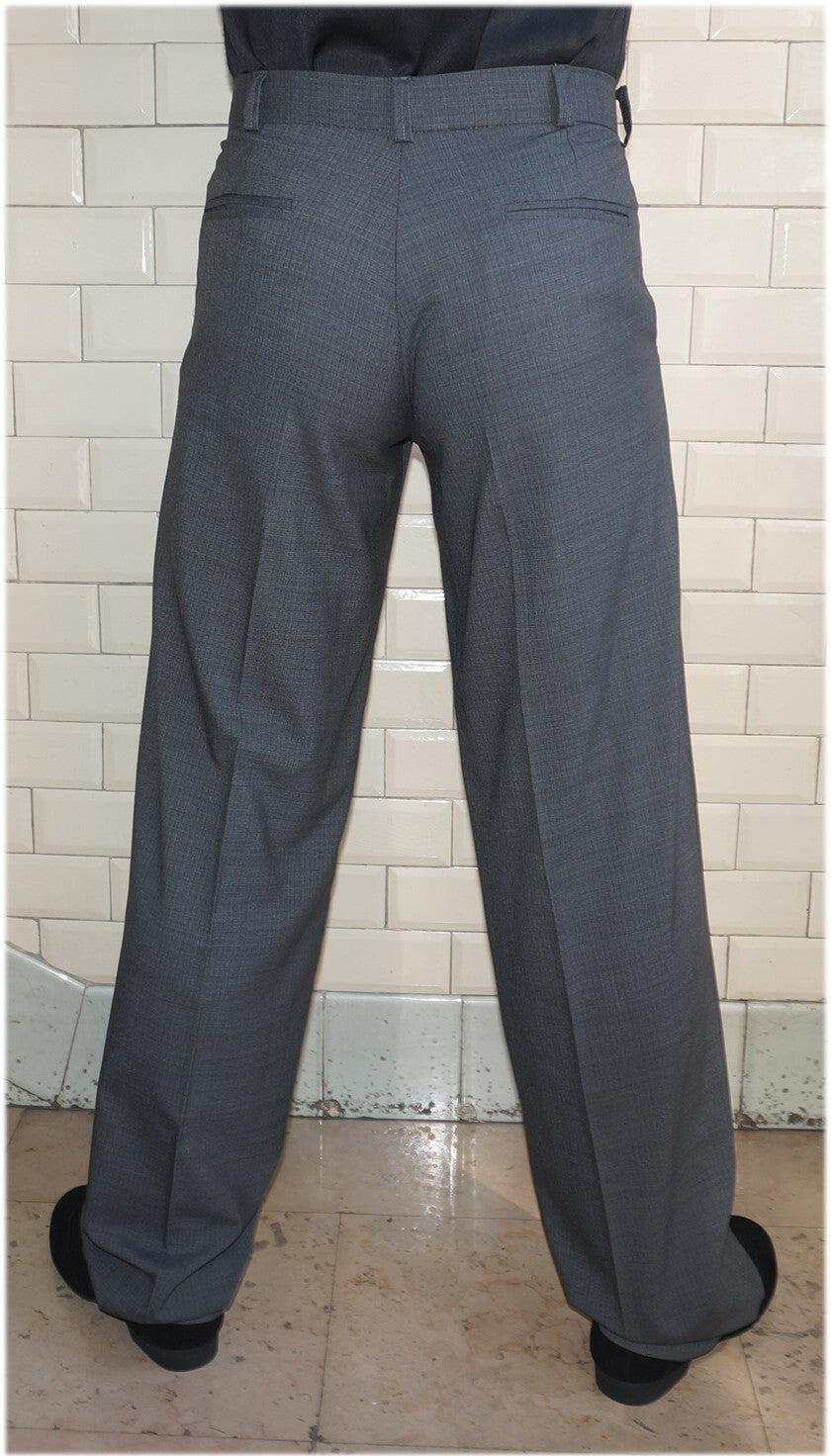 4 corazones Pantalon PH 201 gris moyen à pinces. UNIQUEMENT EN STOCK, PAS DE COMMANDE POSSIBLE EN ARGENTINE